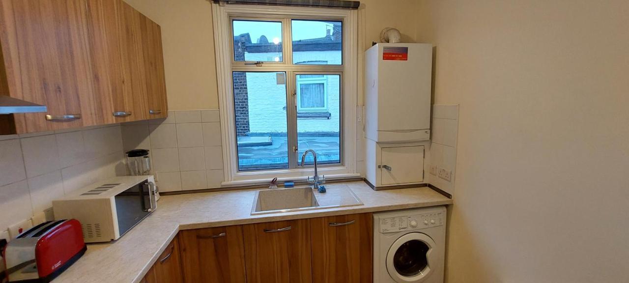 Family Friendly 3 Bedroom Flat Zone 2 - Children Stay Free! Лондон Экстерьер фото