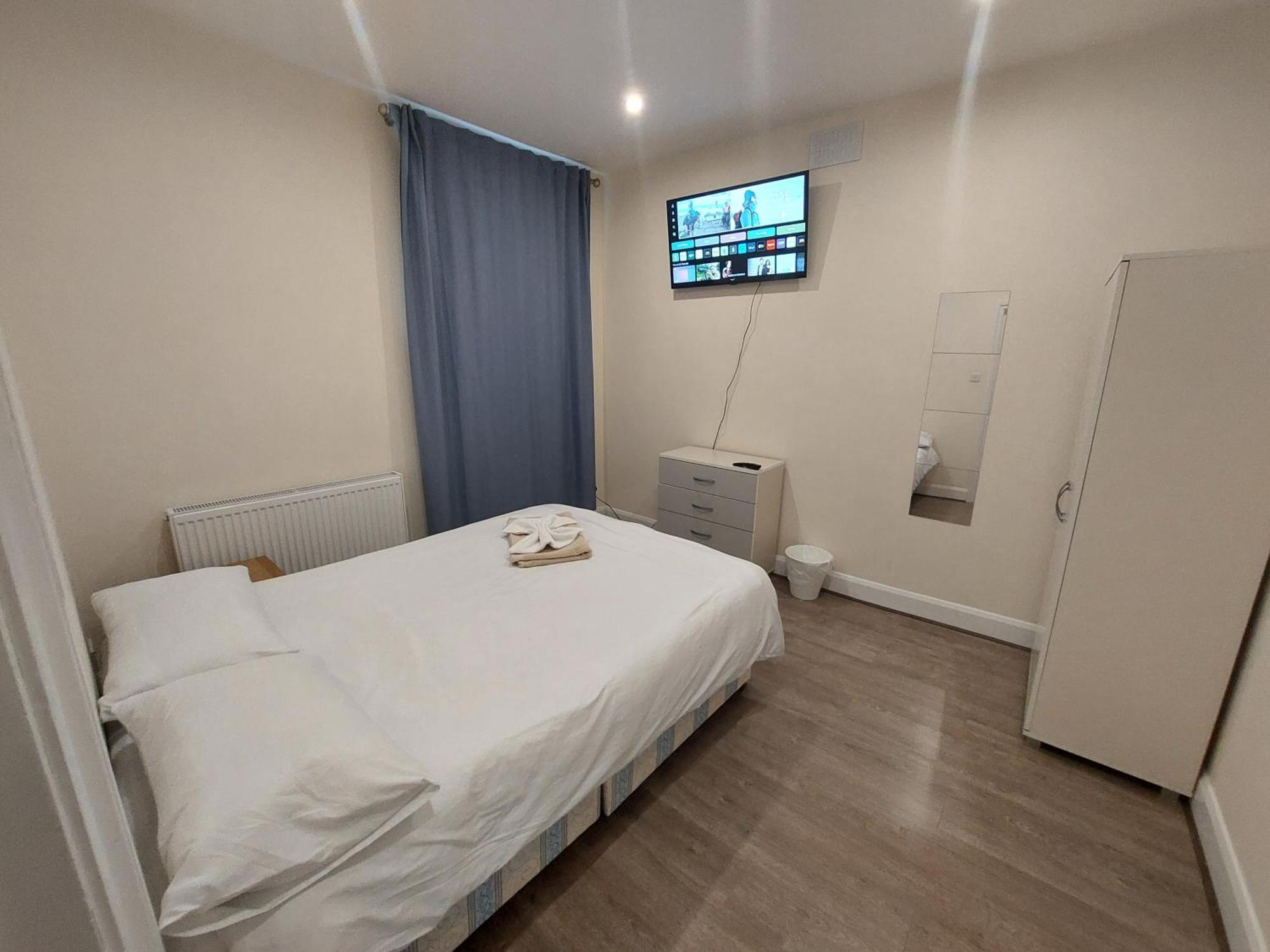 Family Friendly 3 Bedroom Flat Zone 2 - Children Stay Free! Лондон Экстерьер фото